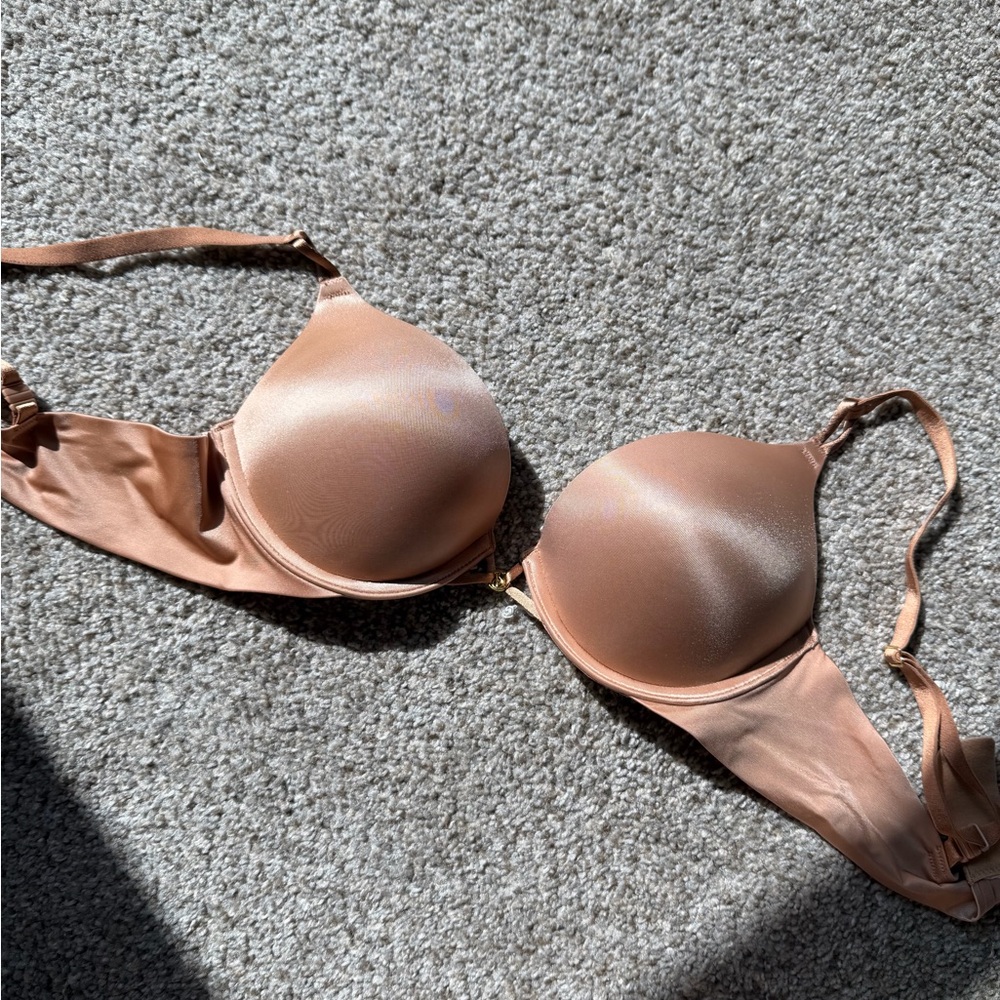 Victoria’s Secret Bombshell Add-2-Cups Smooth Push-Up Bra 34A Caramel
